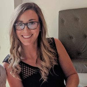 Meet your Posher, Stacy